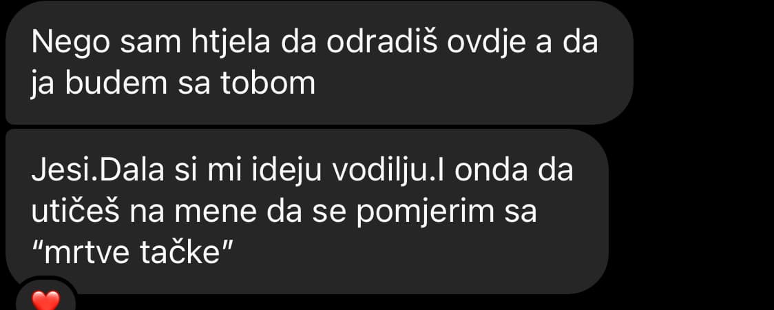 Klijentkinja hvali izgled obrva nakon tretmana.
